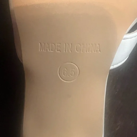 White and Brown Crisscross Heels - Picture 6 of 7